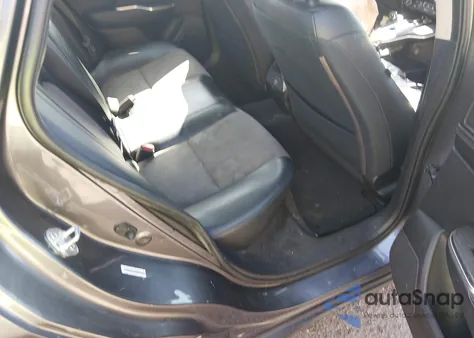 2018 Honda Clarity Plug-In Hybrid z USA, uszkodzony, nr VIN JHMZC5F12JC016825